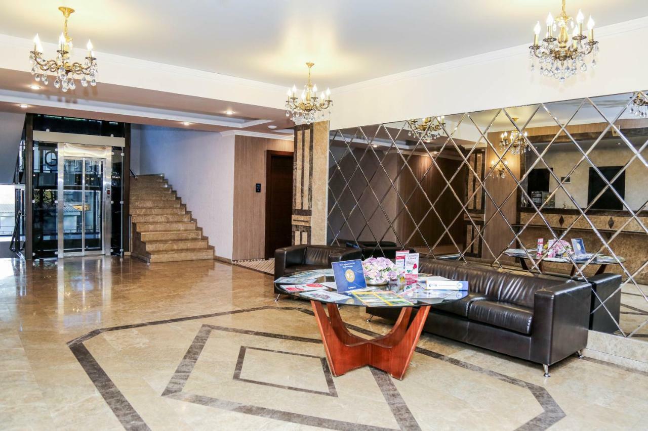 Grand Hotel Gagra Exterior foto