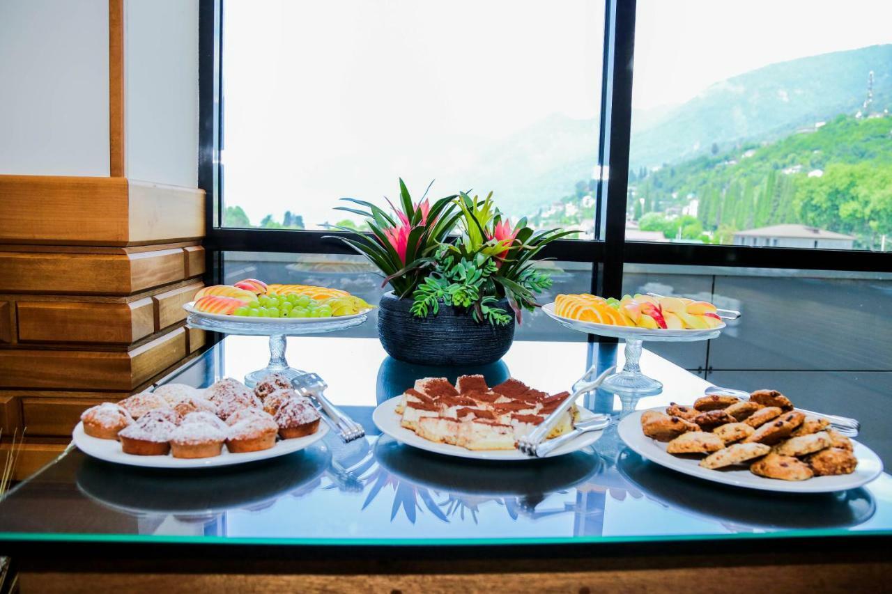 Grand Hotel Gagra Exterior foto
