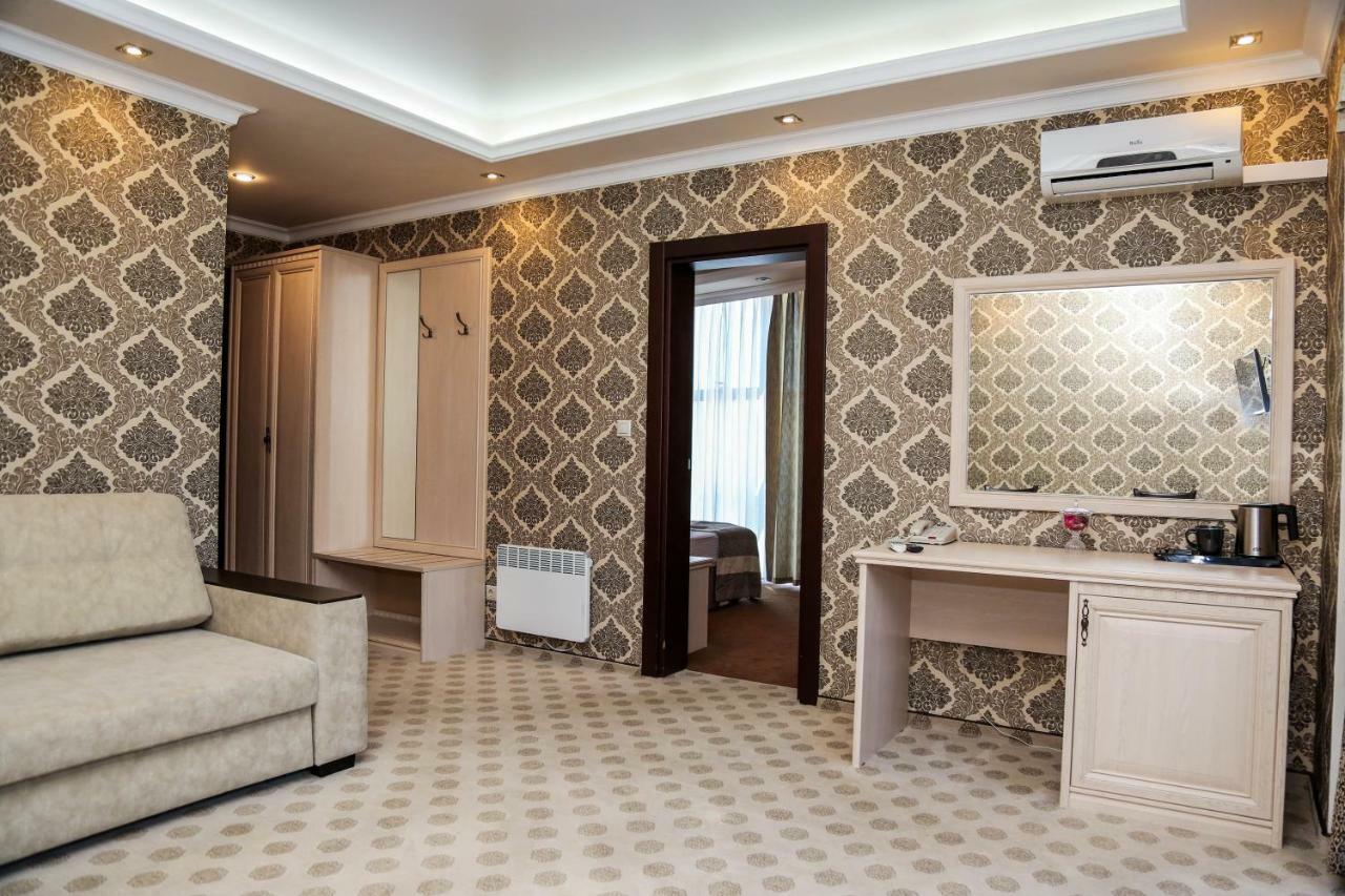 Grand Hotel Gagra Exterior foto