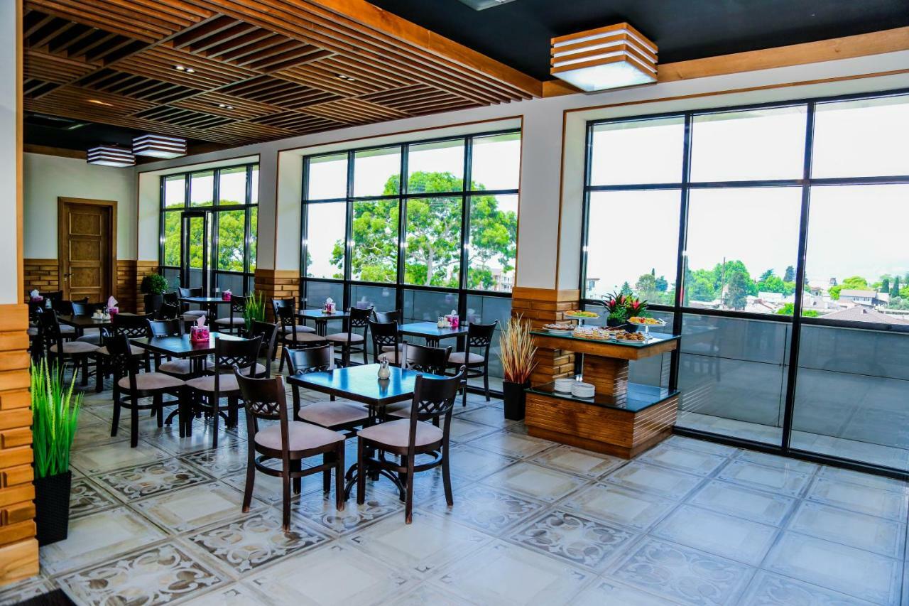 Grand Hotel Gagra Exterior foto